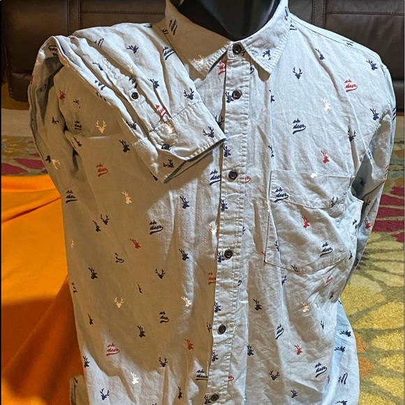 Oh Deer ✅ H&M Lt. Blue LS Shirt - Picture 2 of 5